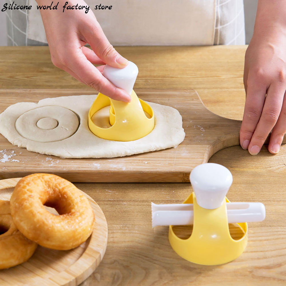 Kitchen Baking Utensils - Moule en silicone pour desserts, pain,